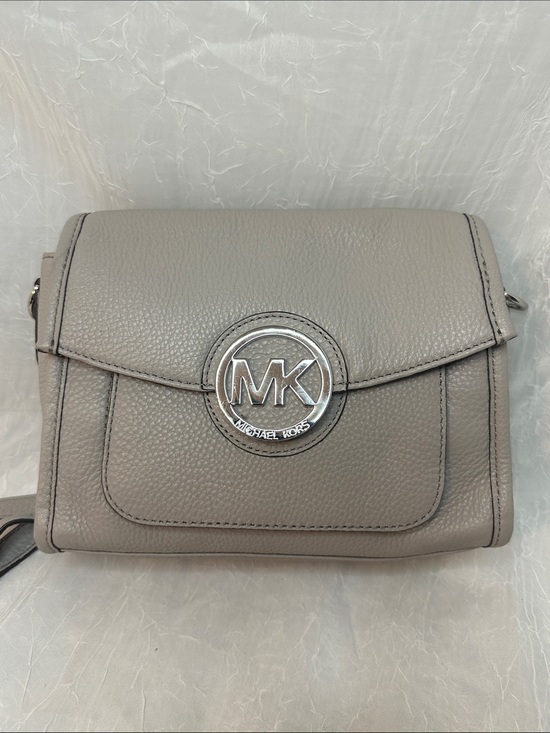 Michael Kors Handbags - Michael Kors Pebbled Leather Crossbody Bag in Taupe Gray
